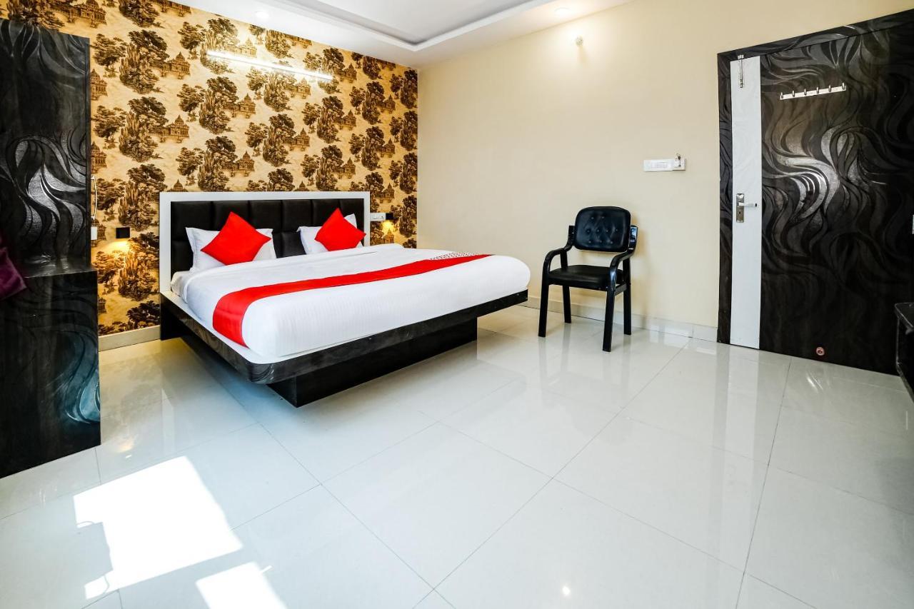 Oyo 41923 Prema Kunj Resort Jhansi Luaran gambar