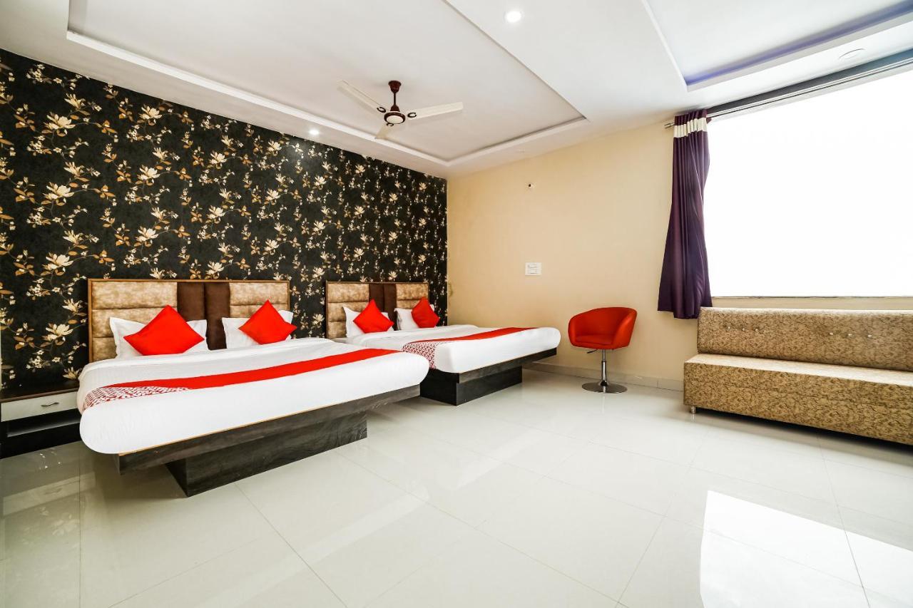 Oyo 41923 Prema Kunj Resort Jhansi Luaran gambar