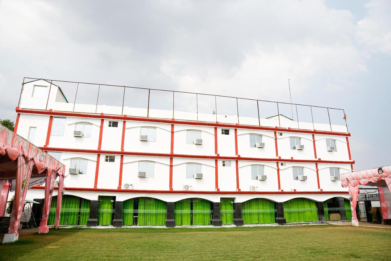 Oyo 41923 Prema Kunj Resort Jhansi Luaran gambar