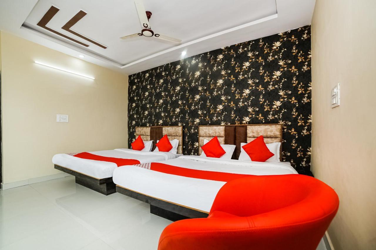 Oyo 41923 Prema Kunj Resort Jhansi Luaran gambar